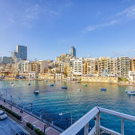 Elegant Seafront Apartman *