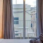 Elegant Seafront 公寓