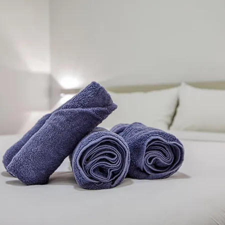 Elegant Seafront 公寓