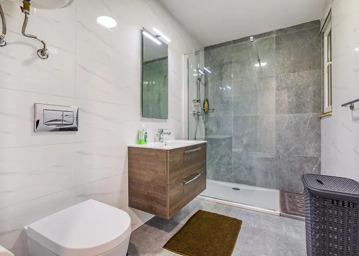 Elegant Seafront Apartamento St. Julian's