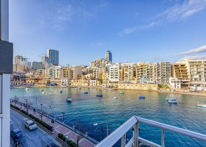 Elegant Seafront Apartamento *