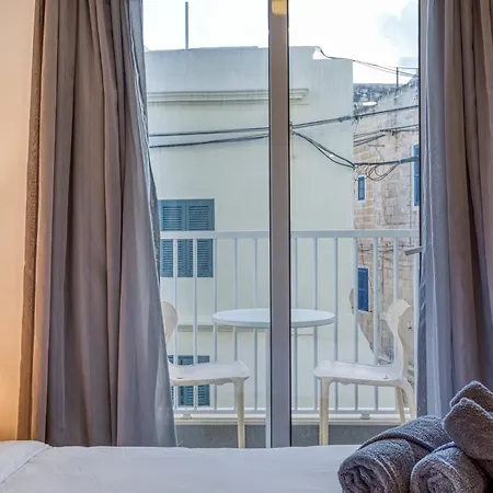 Elegant Seafront Apartment